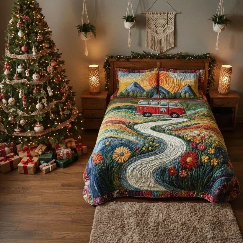 3-Piece Quilted Bedding Set – Vintage Journey – View 3